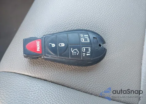 2015 Chrysler Town & Country Touring из США, поврежденный, VIN 2C4RC1BGXFR699313